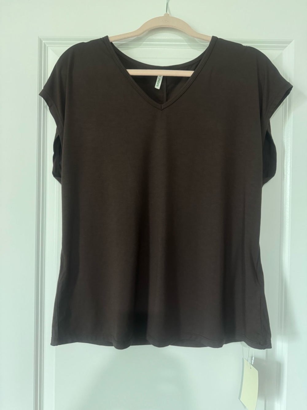 HALARA V-Neck Short Sleeve Tee in Dark Brown